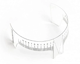 Eyebrow ruler with indicator