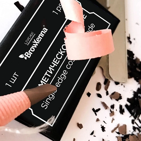 BrowXenna® cosmetic single-sided blade
